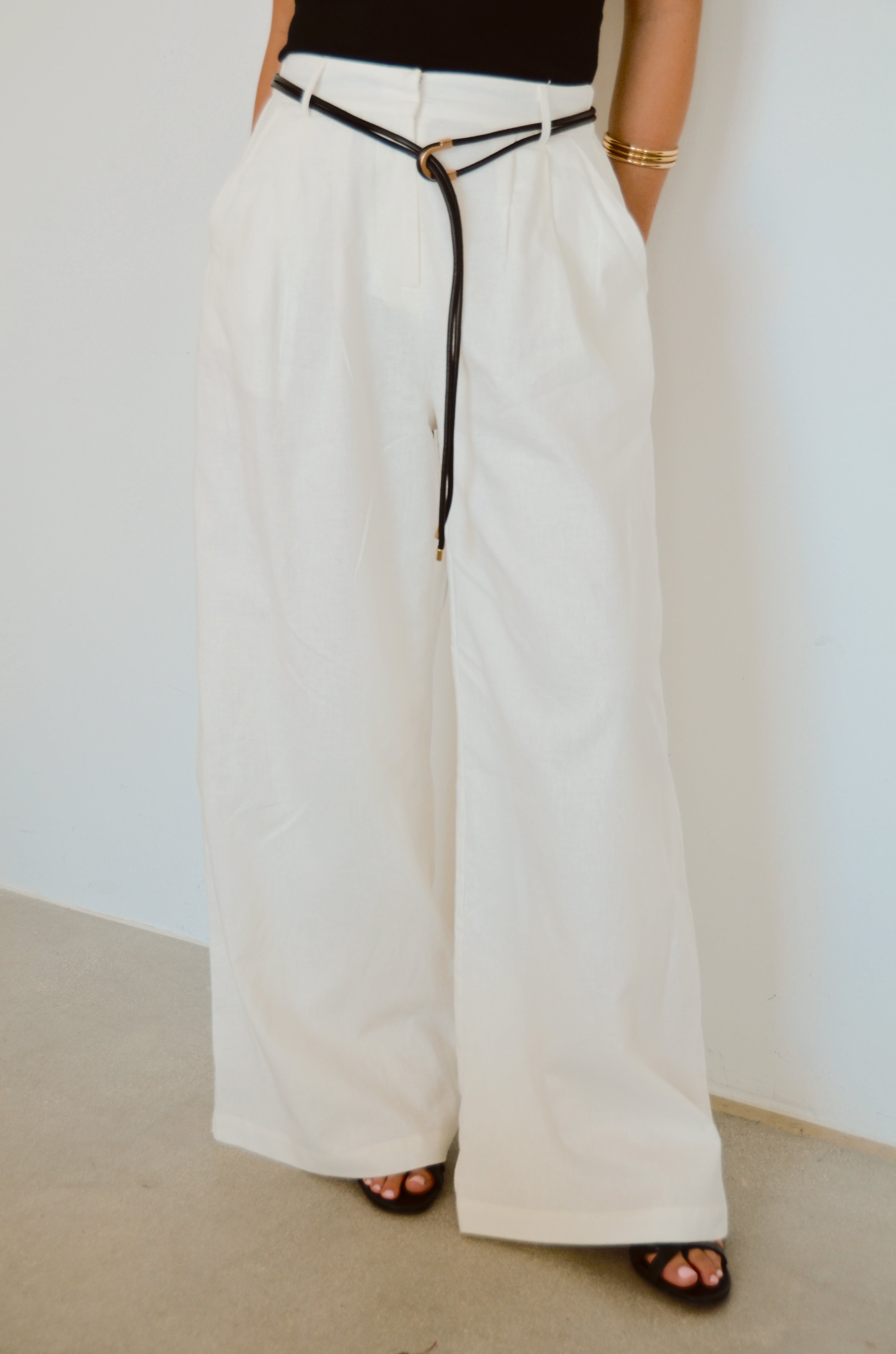 Linen Tailored Trousers with Belt